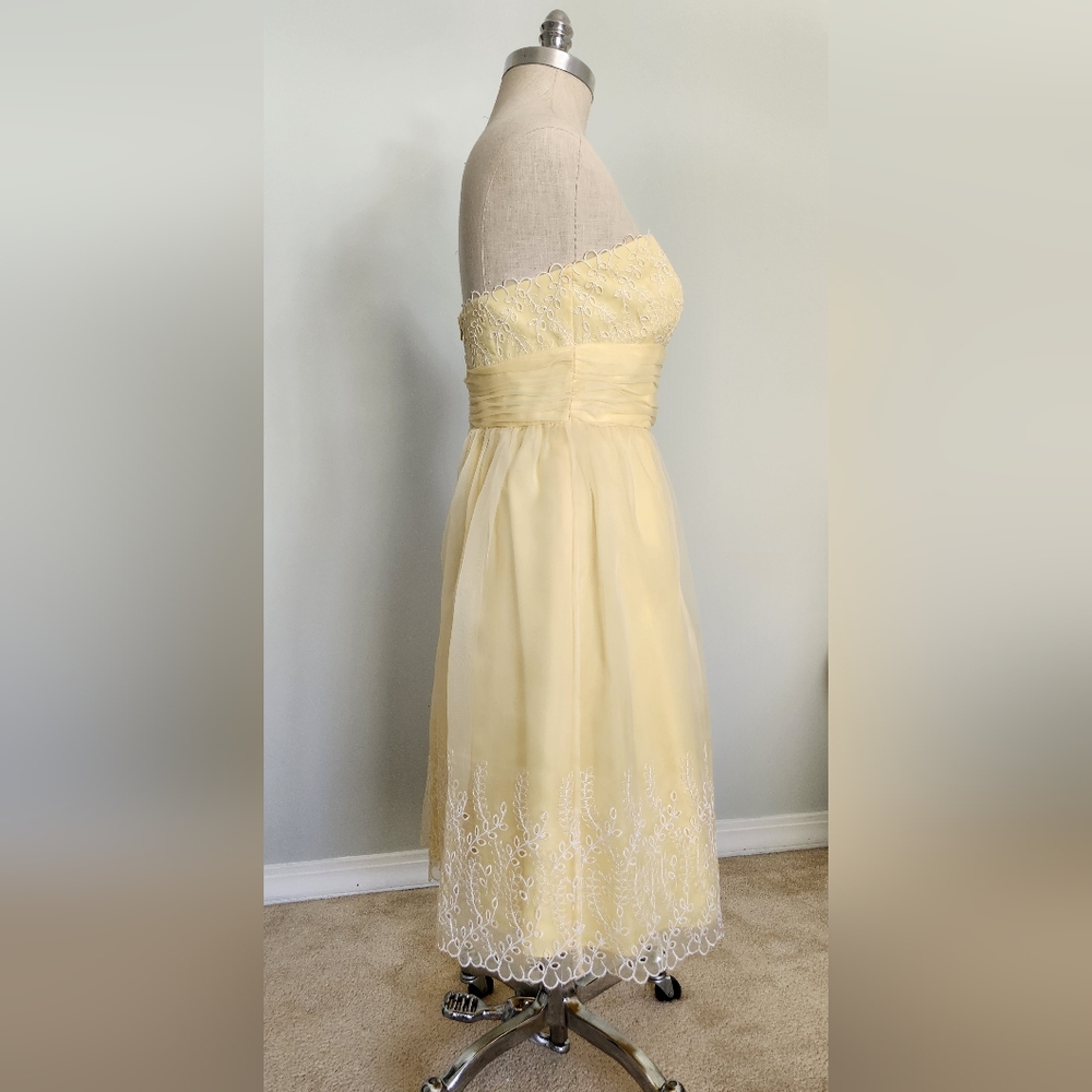 Convertible Strapless Eyelet Dress - Picture 6 of 16